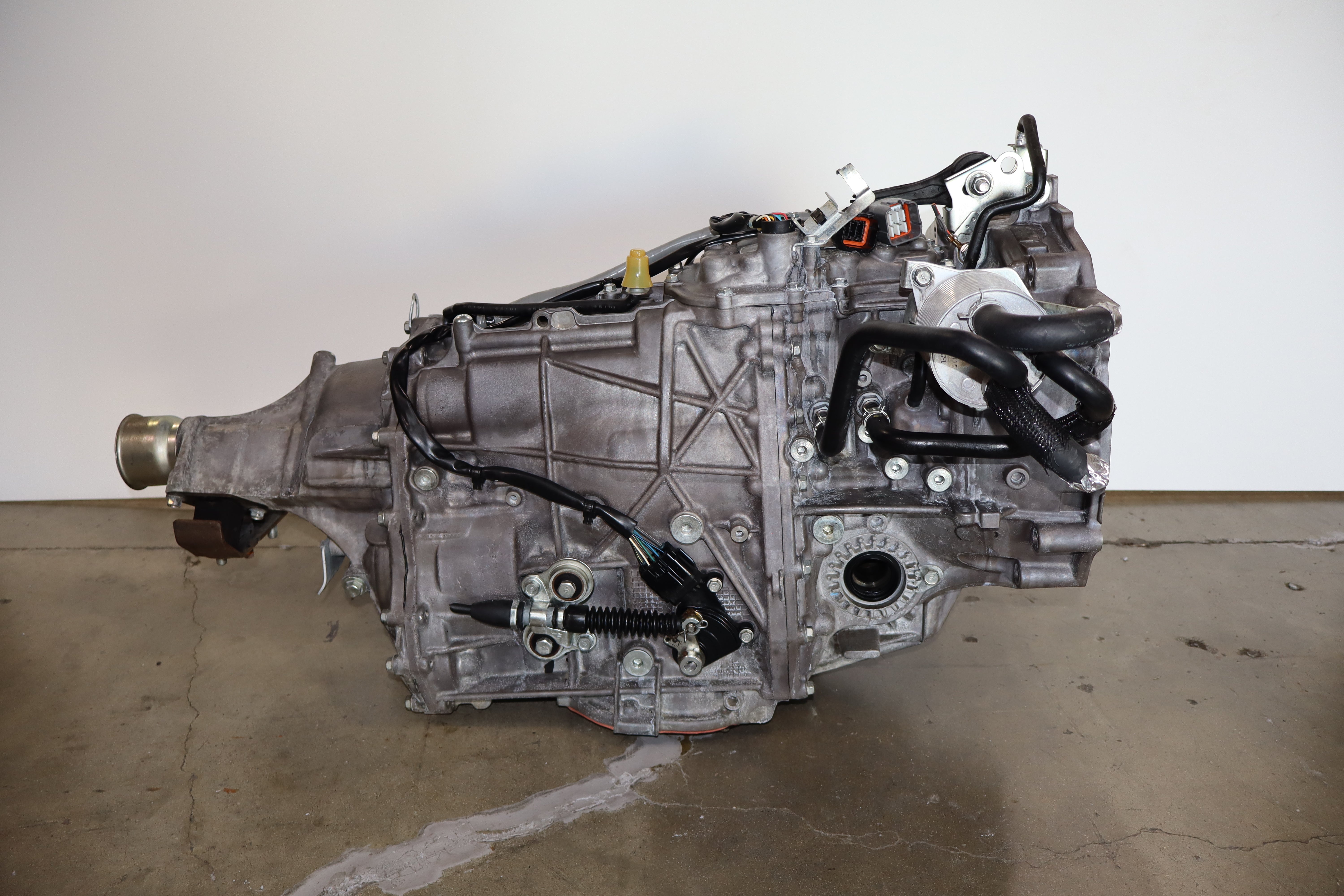 JDM 2013-2017 SUBARU XV CROSSTREK FB20 CVT AUTOMATIC TRANSMISSION 2.0L & REAR DIFFERENTIAL