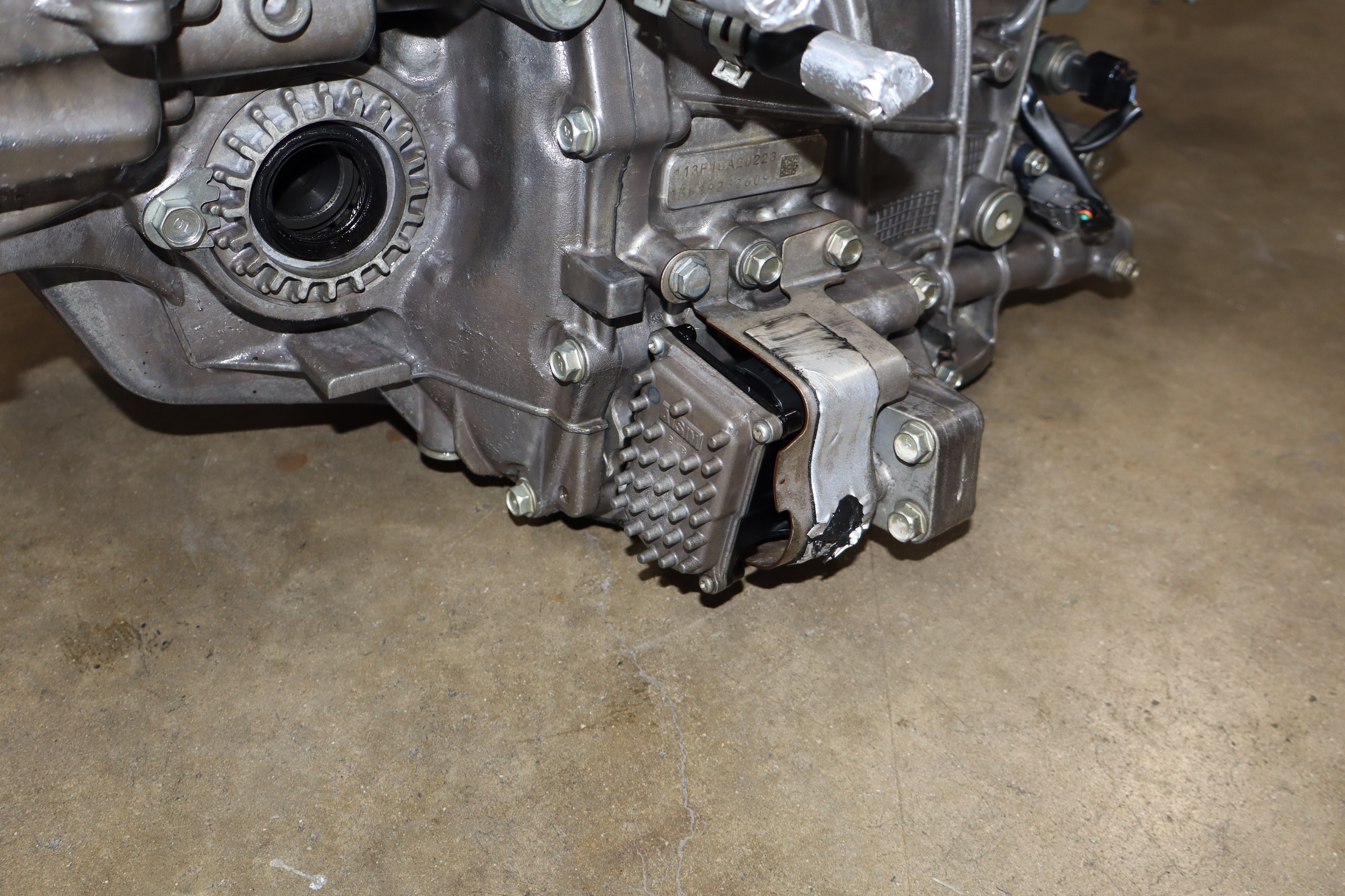 JDM 2013-2017 Subaru Legacy Outback CVT Automatic Transmission 2.5L FB25 & Rear Differential
