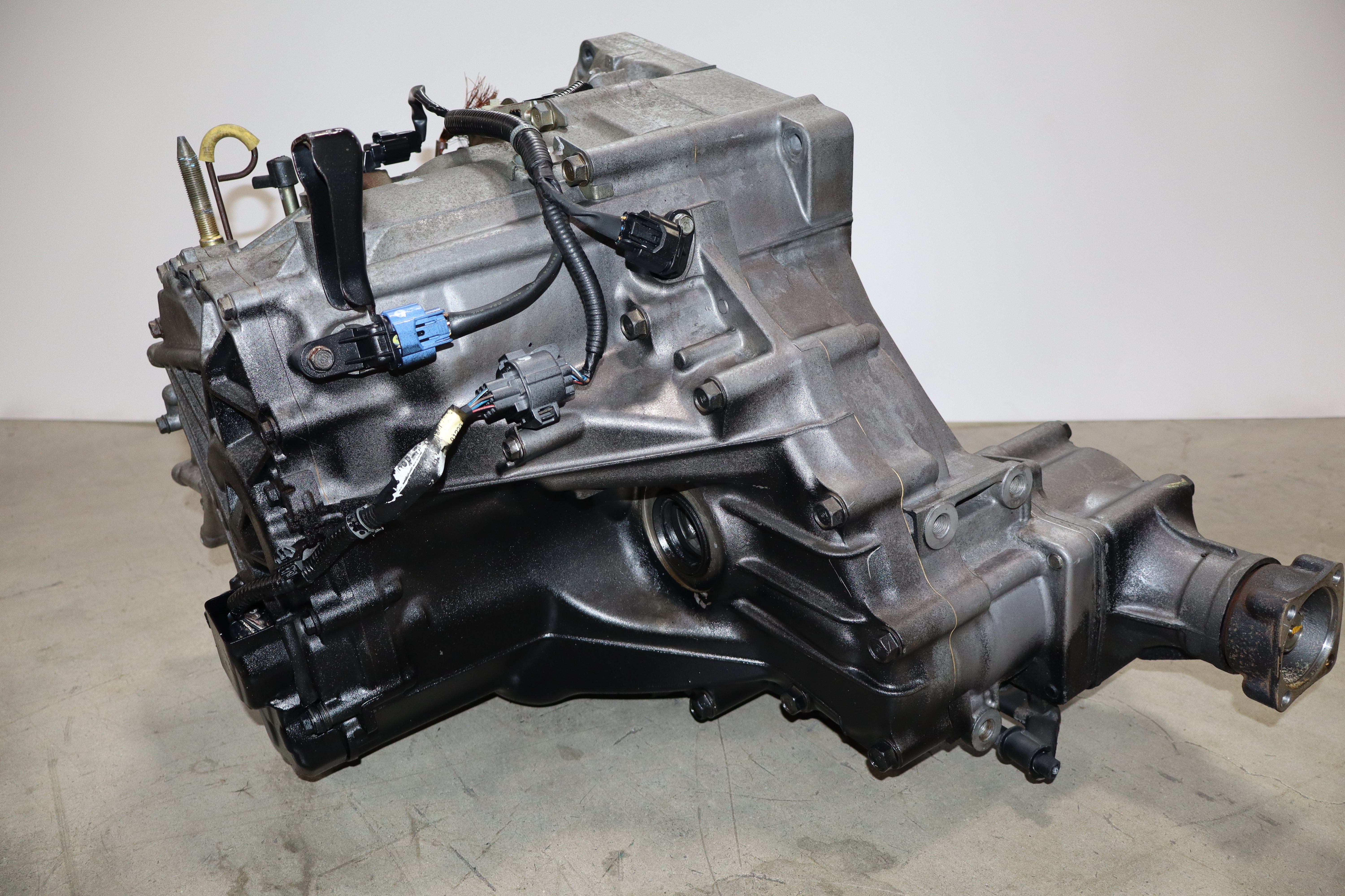 2002-03-04 HONDA CR-V AWD Automatic 2.4L 4-Speed Transmission JDM K24A