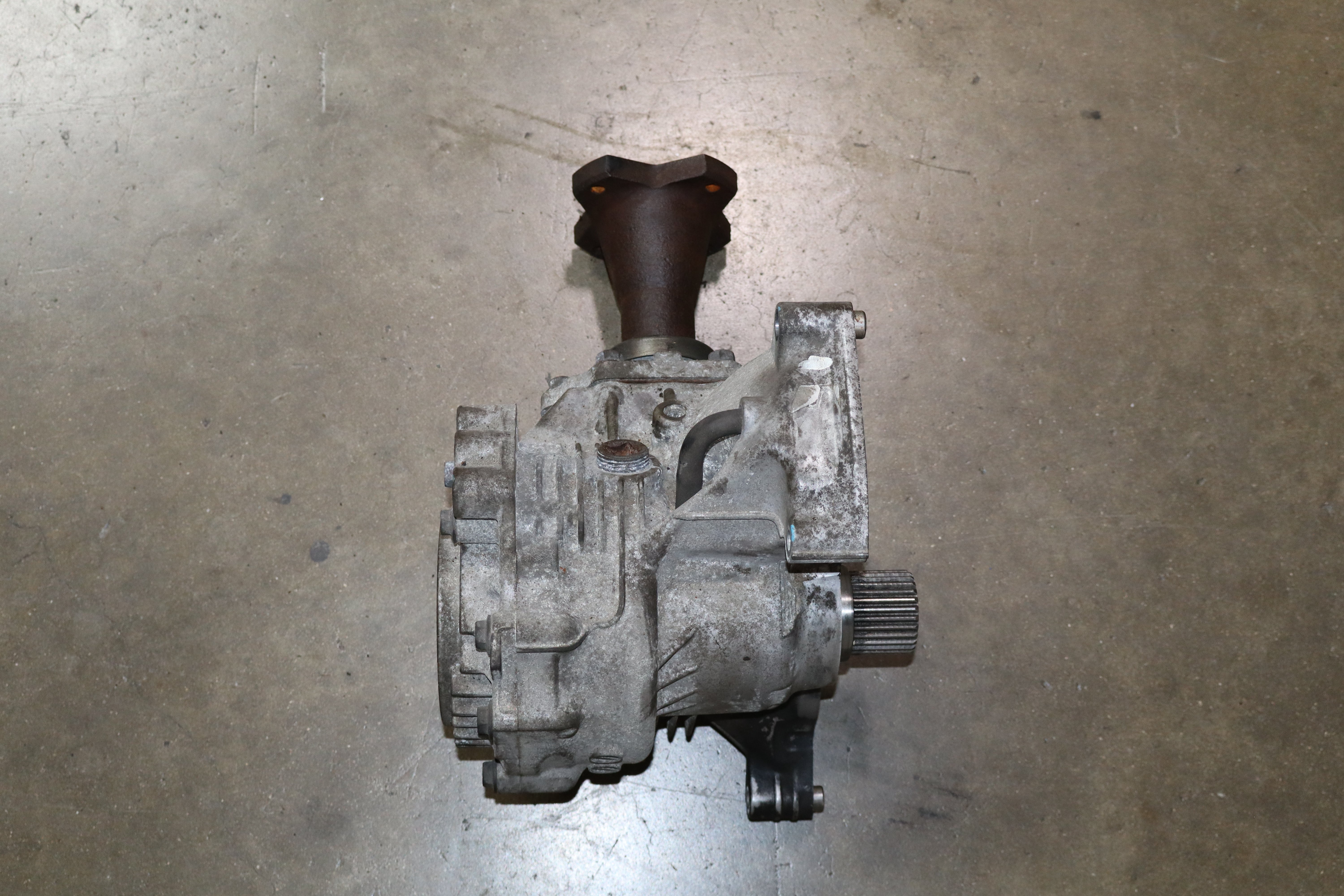 JDM 2013 INFINITI JX35 AWD CVT V6 3.5L TRANSFER CASE