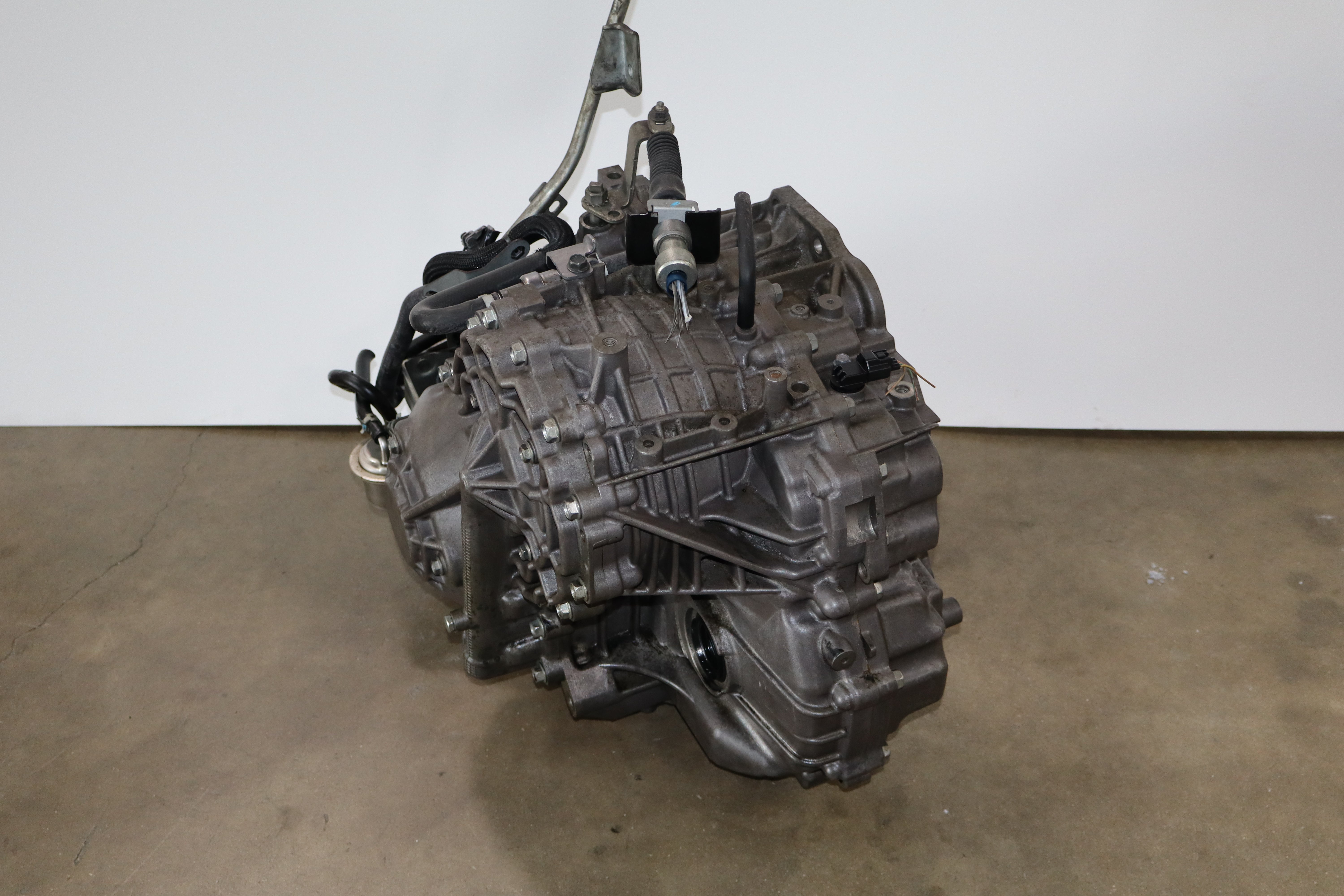 JDM 2011 2014 Nissan Quest 3.5L FWD CVT Automatic Transmission