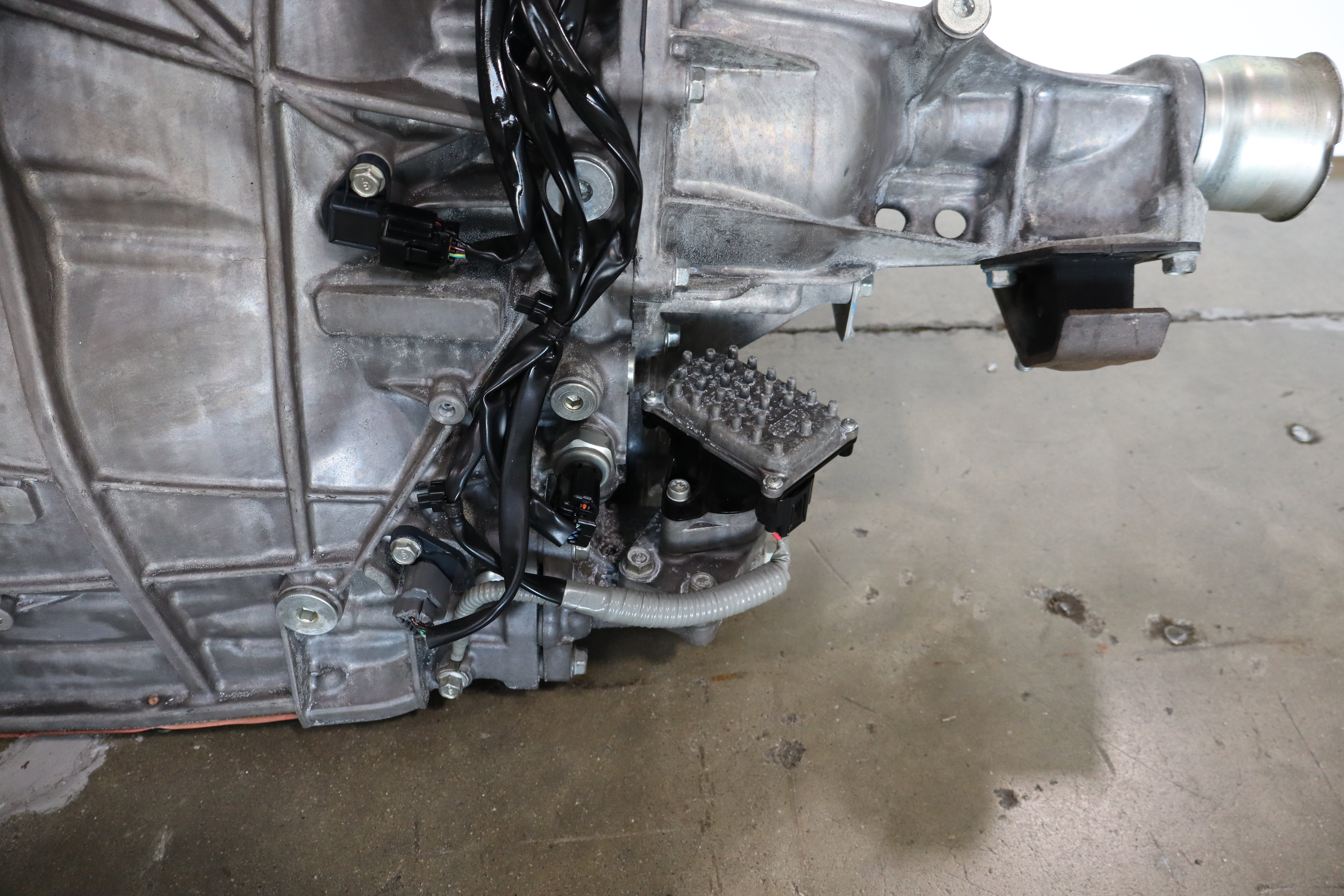 JDM 2013-2017 SUBARU XV CROSSTREK FB20 CVT AUTOMATIC TRANSMISSION 2.0L & REAR DIFFERENTIAL